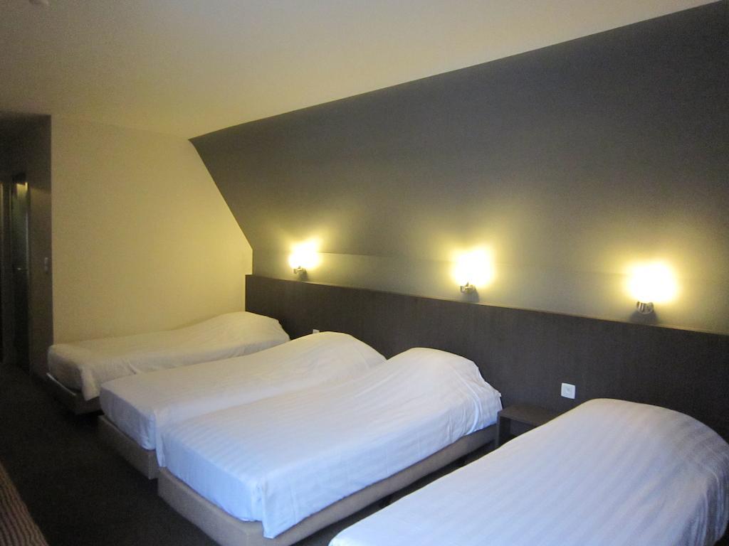 Hotel De Vrede Diksmuide Room photo